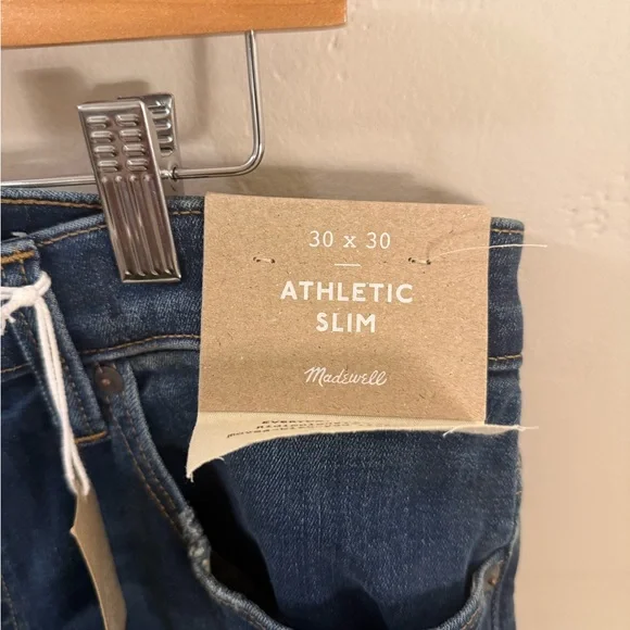 Madewell Athletic Slim Jeans: COOLMAX Denim Edition Leeward Wash 30x30 NWT - Picture 2 of 4